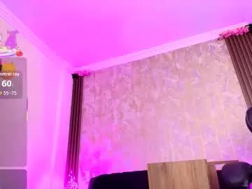 sophi_gray — GOAL: bounce the hot ass (twerking) [3 tokens remaining] Hi everybody, letg get to play with oil in my boobs #bigboobs #bigass #anal #squirt #latina