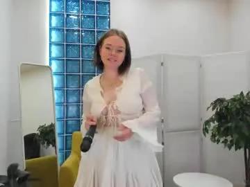 sophi_x — GOAL: Seductive tease tongue [15 tokens remaining] Hello, my name Sophie , welcome to my room #18 #cute #shy #bigboobs #bigass