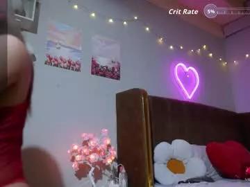 Freechat sophialaxx on Chaturbate