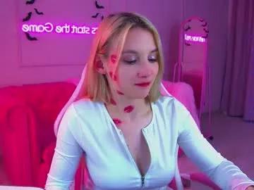 stacyevances —  I am Stacy You're cool.I will make a zoom on my beautiful blue eyes #bigboobs #shy #c2c #blond #nonude [100 tokens remaining]
