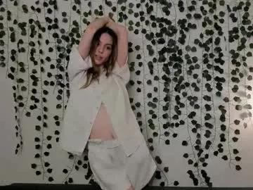 sweet_and_flirt — My first day here ^^ Goal: Air kiss #new #18 #teen #shy #natural [4 tokens remaining]