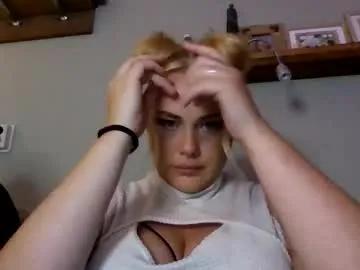 sweetsinz_ — Naked pussy doggystyle  [450 tokens remaining]