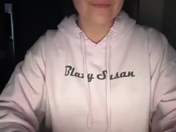 sweetssmashed on Chaturbate