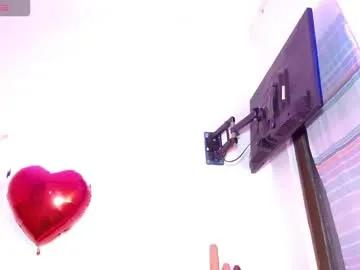 taylor_hot85 — GOAL: Show pussy  [500 tokens remaining] Welcome to my room! #bigass #18 #anal #ebony #feets
