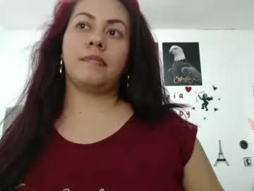 Freechat thamara__1023 on Chaturbate