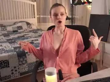 theadrewett — My name is Luna and I am  #new and #skinny model on CB #18 #bigtits #shy  Goal:  control my toy 7 min last tips [0 tokens remaining]