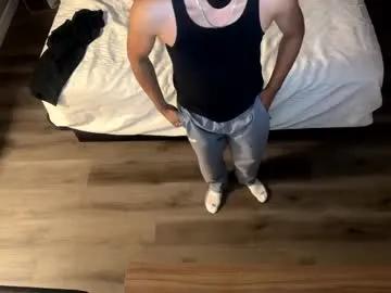 thebarber_ — Take off shirt and pants [50000 tokens remaining]