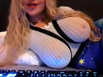 Freechat thepeachprincess on Chaturbate