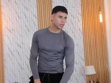 thomas_walker0 — Exercise naked  [500 tokens left] #bigcock #lovense  #young #muscle #latino