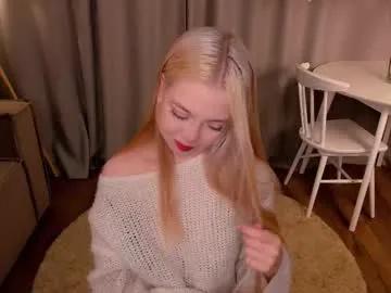 tinastevenson — Hi, im Annie! GOAL: make me feel the mood #new #blowjob #18 #teen #young [15 tokens remaining]
