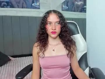 Freechat tinysophi on Chaturbate