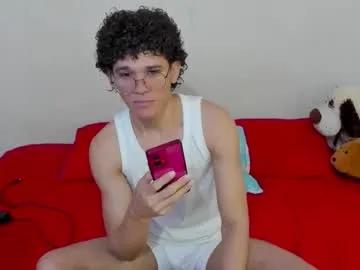 tom_blue10 — GOAL: complete my goal and let's make a milk delivery  [500 tokens remaining] Welcome to my room! #young #cum #bigcock #muscle #new