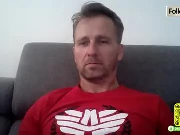 Freechat tomhardic on Chaturbate