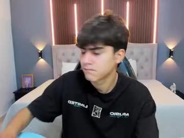 Freechat tommy18__ on Chaturbate