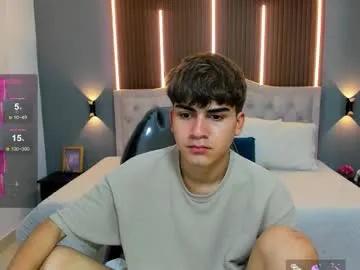 Freechat tommy18__ on Chaturbate