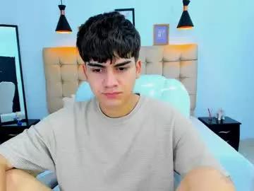 Freechat tommy18__ on Chaturbate