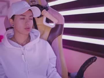Freechat tommy_blue1 on Chaturbate