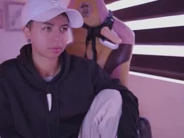 Freechat tommy_blue1 on Chaturbate