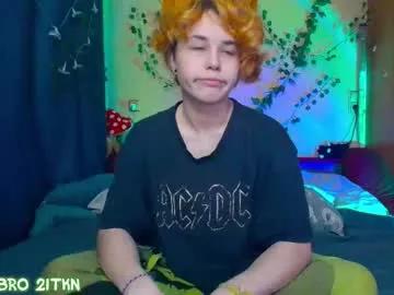 Freechat trickykitsune on Chaturbate