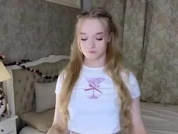 truuuly_yours — Nice to meet u, I'm Aurora! Help me reach 250 Goal:  Play with my tongue  :> #18 #shy #lovense #young #bigass [25 tokens remaining]