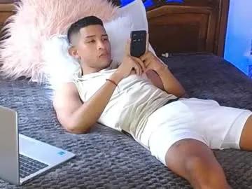 valentino_fs — BIG LOAD!! CUM ON MY CHEST! I I love the HIGH VIBRATION MAKE ME BOOOM  #master #lovense #latino #bbc #muscle [2888 tokens remaining]