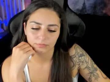 valeriiemills — GOAL: teasing booty [543 tokens remaining] Look into my eyes and tell me what came to mind first? #feet #curvy #nonude #ahegao #dirtytalk #c2c #natural