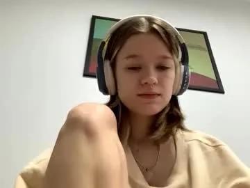 vannessablumer — Umm, hi, its my first day:) Goal - Lick my lips close to cam! #new #shy #teen #18 #skinny [15 tokens remaining]