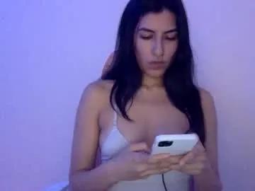 vibingwithchloe — Come Hangout  #latina #brunette #skinny