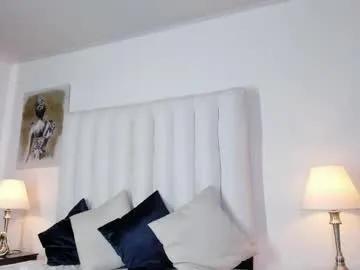 Freechat violet_queen2 on Chaturbate