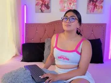 violettabloom_ — show cum [248 tokens remaining] #bigass #cum #feet #latina #new