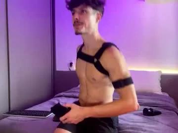 vitoraugustoxxx — Current Goal: socks off at 5 tokens -- lets vibe until I cum | #ass #latino #muscle #18 #young [5 tokens to goal]