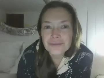 vivi_bee — Vivi_bee's room #milf #mature #natural #cute #chat