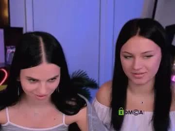vivy_star — GOAL: my first goal [110 tokens remaining] Welcome to my room! #feet #brunette #shy #cute #new