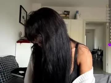 Freechat wildahankin on Chaturbate