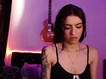 xx_johnson_xx — Let's do this hot day! Control my lush FREE in pvt!  #latina #squirt #deepthroat #anal #cum [1239 tokens remaining]