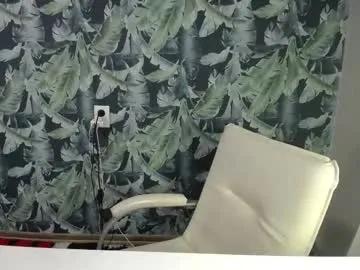 Freechat xxxnewlywedsxxx on Chaturbate