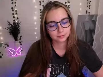 Freechat yours_piece_of_happiness_ on Chaturbate