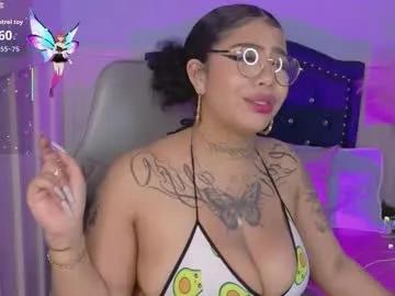 zaya_1 — Current Goal: Goal : titfuck with blowjob at 100 tokens -- #bigass #tattoo #curvy #latina #ebony