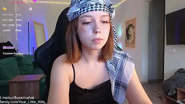 Freechat 812sunflowerinahat on StripChat
