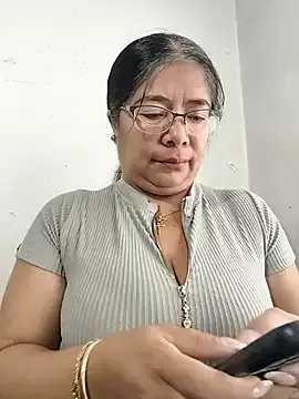 __valentina18 on StripChat 