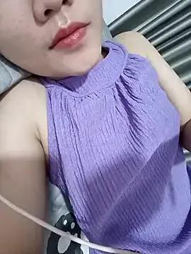 _Attractivegirl33 — Freechat on StripChat