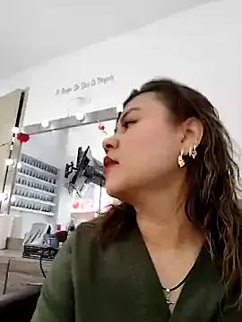 _Emily-1 — Freechat on StripChat