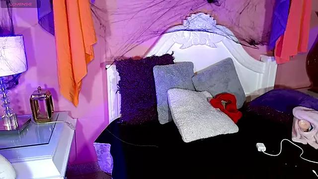 StripChat _IsabellaRousse is Freechat _IsabellaRousse — add me to your fav 22tips flash cock