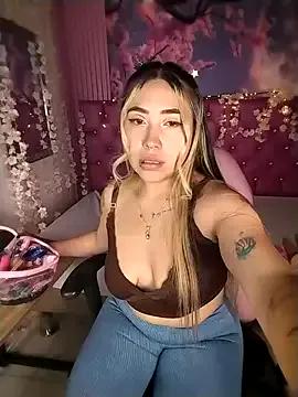 Freechat _ManuVeelez on StripChat