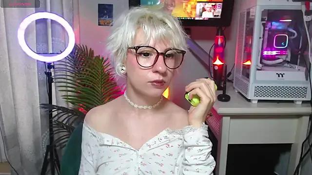 Freechat _Moonlight_t on StripChat