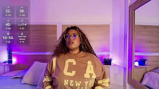 Freechat _nickypurple_ on StripChat