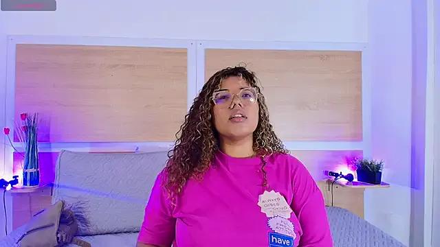 Freechat _nickypurple_ on StripChat