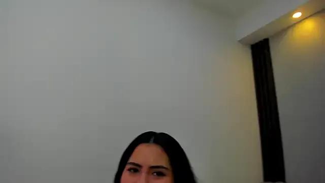 _sara_bloom_ — Freechat on StripChat