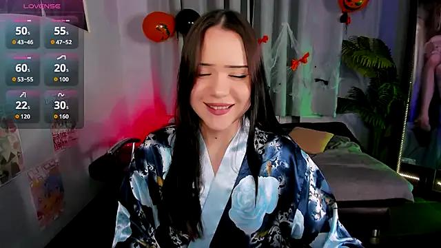 StripChat _spicygirl is Freechat _spicygirl — massage tits close up