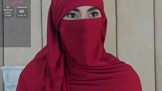_Zahiira_ — face+hair+tits+twerking